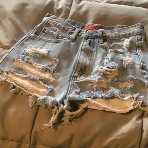 🌵urban Cutoff Shorts🌵